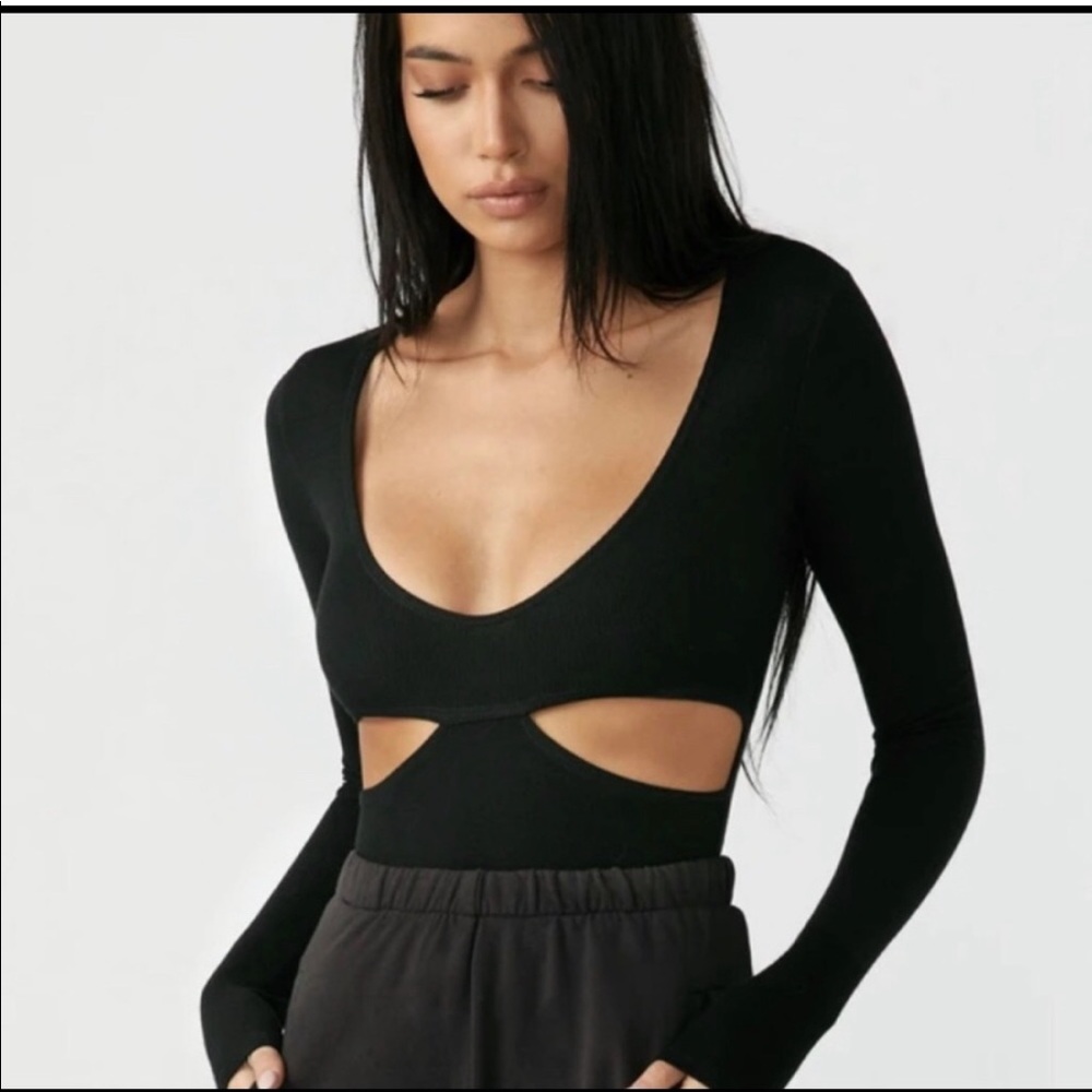 Fitted Cutout Long Sleeve - Black FlexRib